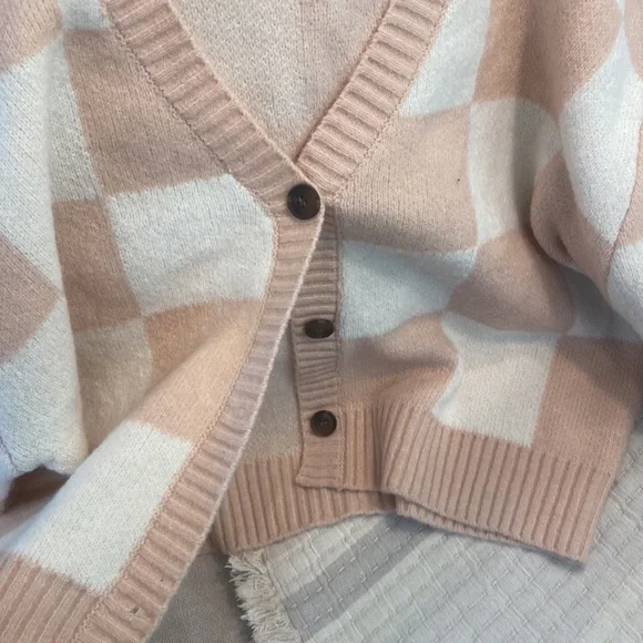 Double Zero - Picture 2 of 6